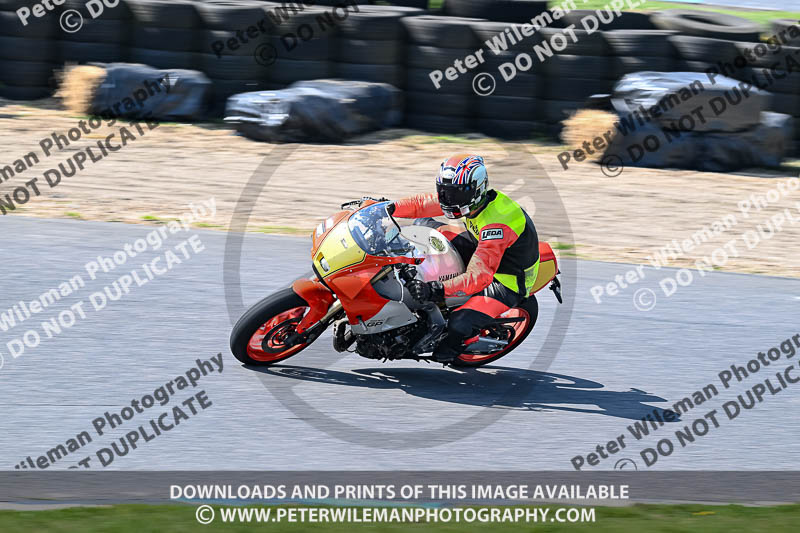 enduro digital images;event digital images;eventdigitalimages;lydden hill;lydden no limits trackday;lydden photographs;lydden trackday photographs;no limits trackdays;peter wileman photography;racing digital images;trackday digital images;trackday photos